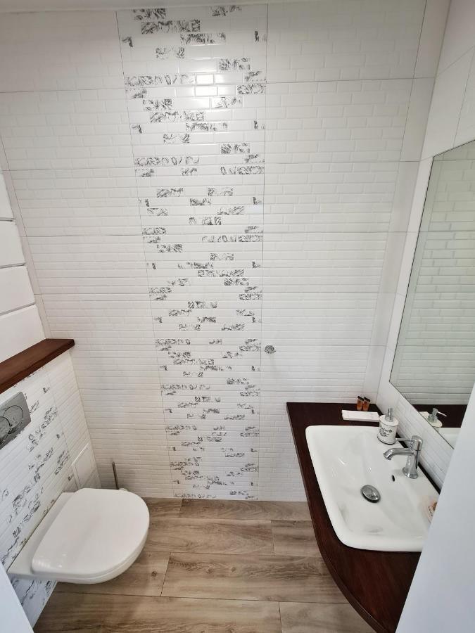 W Dolinie Sanu Villa Леско Екстериор снимка