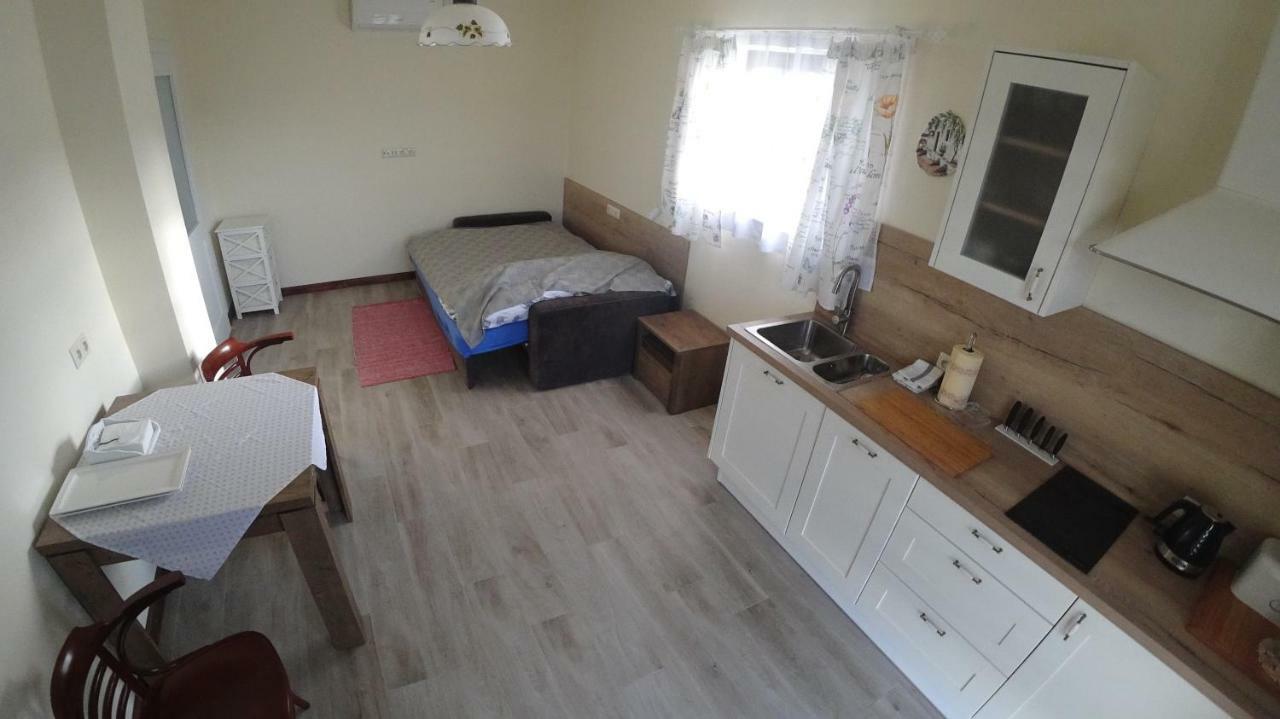 W Dolinie Sanu Villa Леско Екстериор снимка